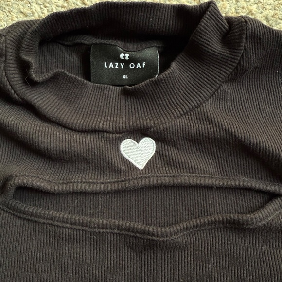 Lazy Oaf heart cut out fitted ribbed crop top - Picture 4 of 5